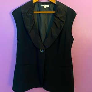 Cabi black vest size 8